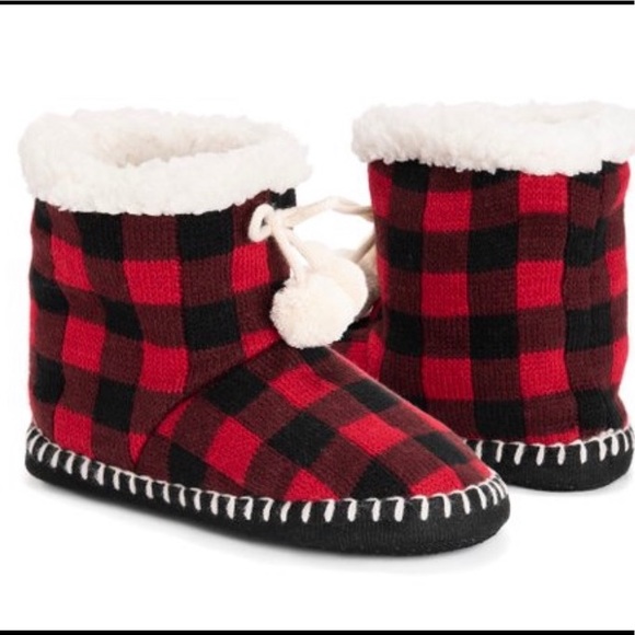 Muk Luks Shoes - Muk Luks Buffalo Plaid Slippers Size 8-10
